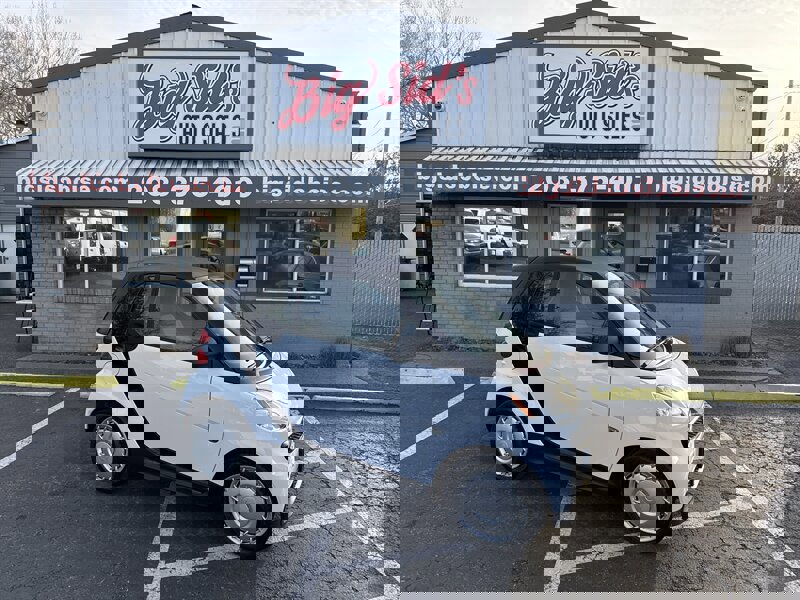 Used 2015 smart fortwo pure image 1