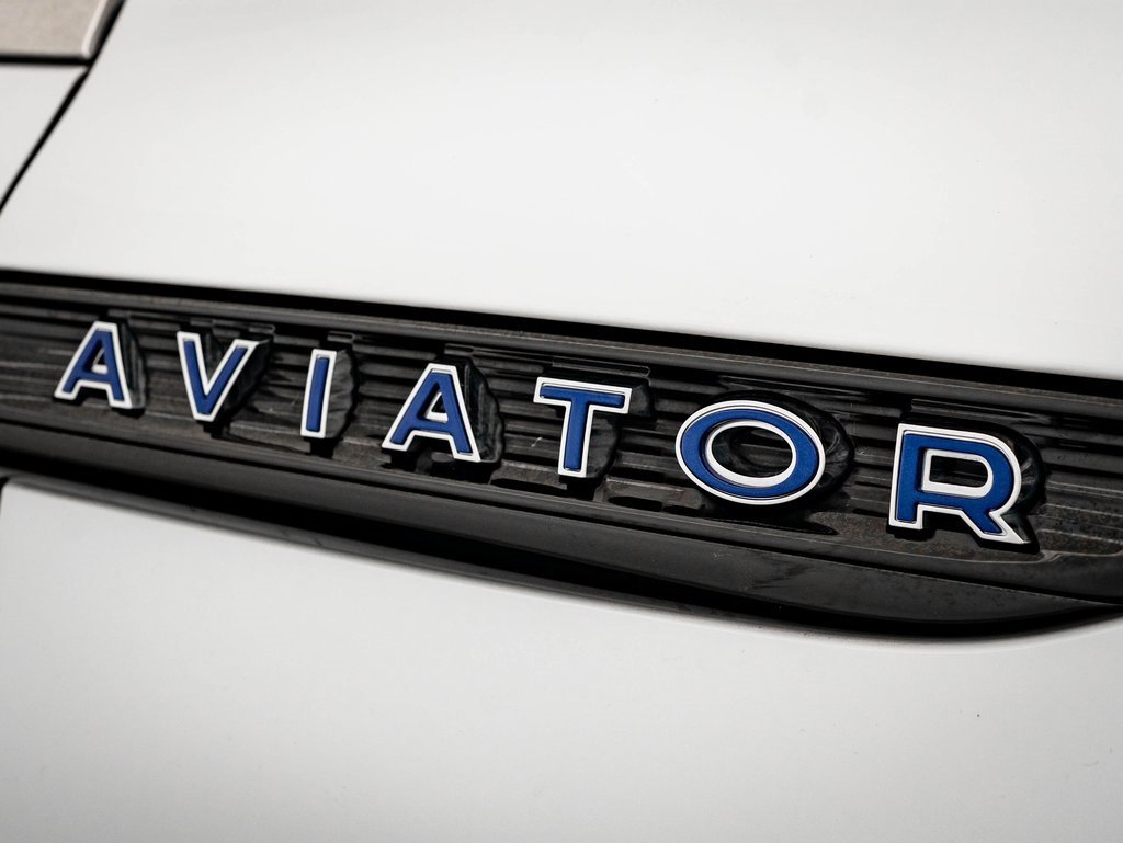 Used 2022 Lincoln Aviator Grand Touring w/ Equipment Group 301A image 15