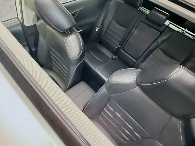 Used 2023 Toyota RAV4 XLE Premium image 21