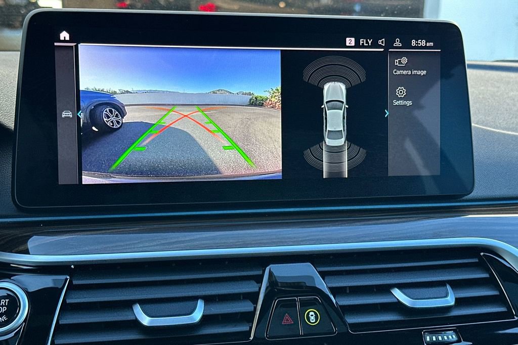 Used 2023 BMW 530e w/ Executive Package image 22