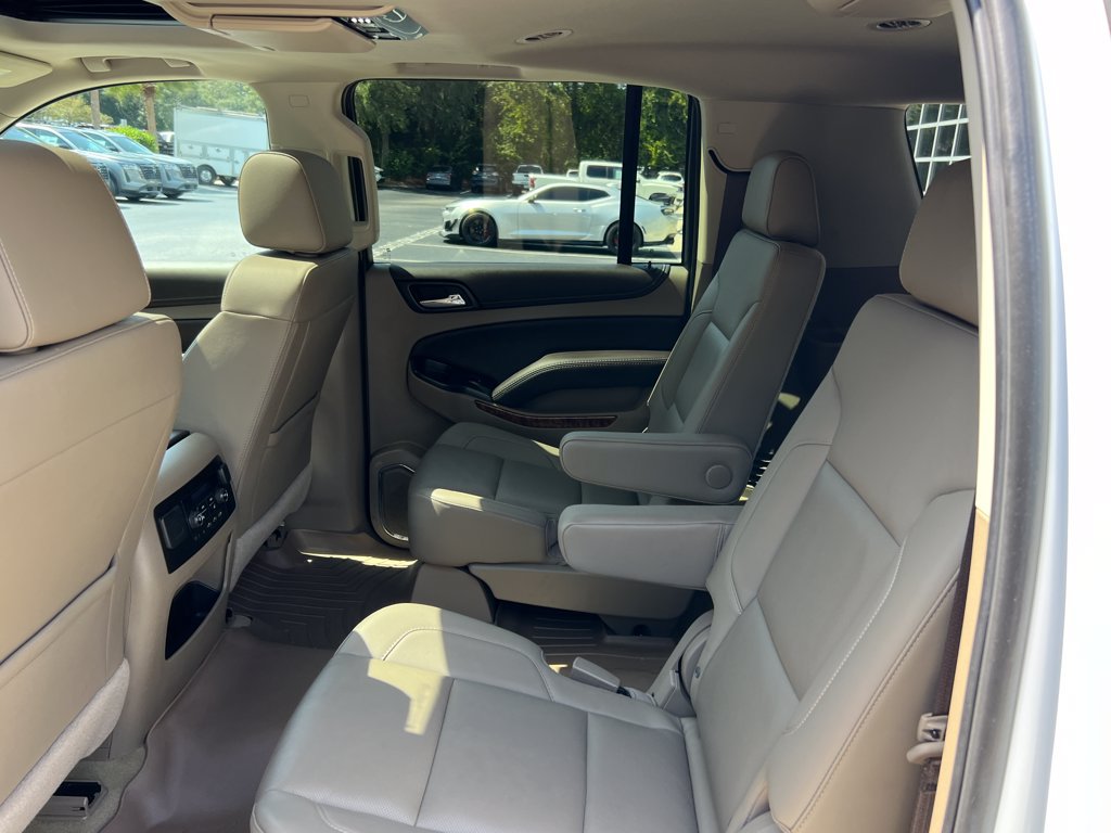 Used 2017 Chevrolet Suburban Premier AWD/4WD image 16