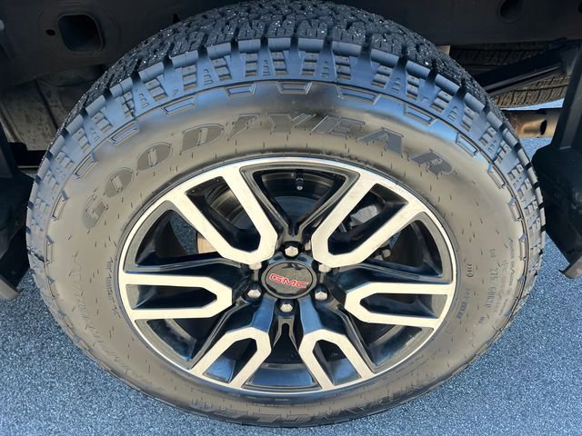 Used 2023 GMC Sierra 1500 AT4 w/ AT4 Premium Package image 19