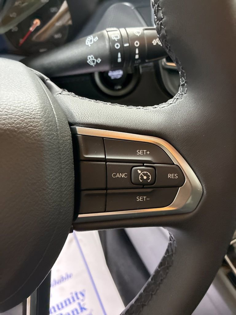 New 2026 Jeep Compass Latitude image 13