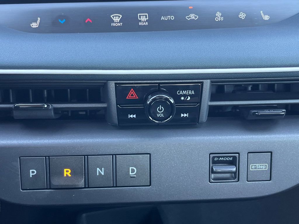 New 2026 Nissan Leaf SV+ w/ Floor Mat Package (SV+) image 4