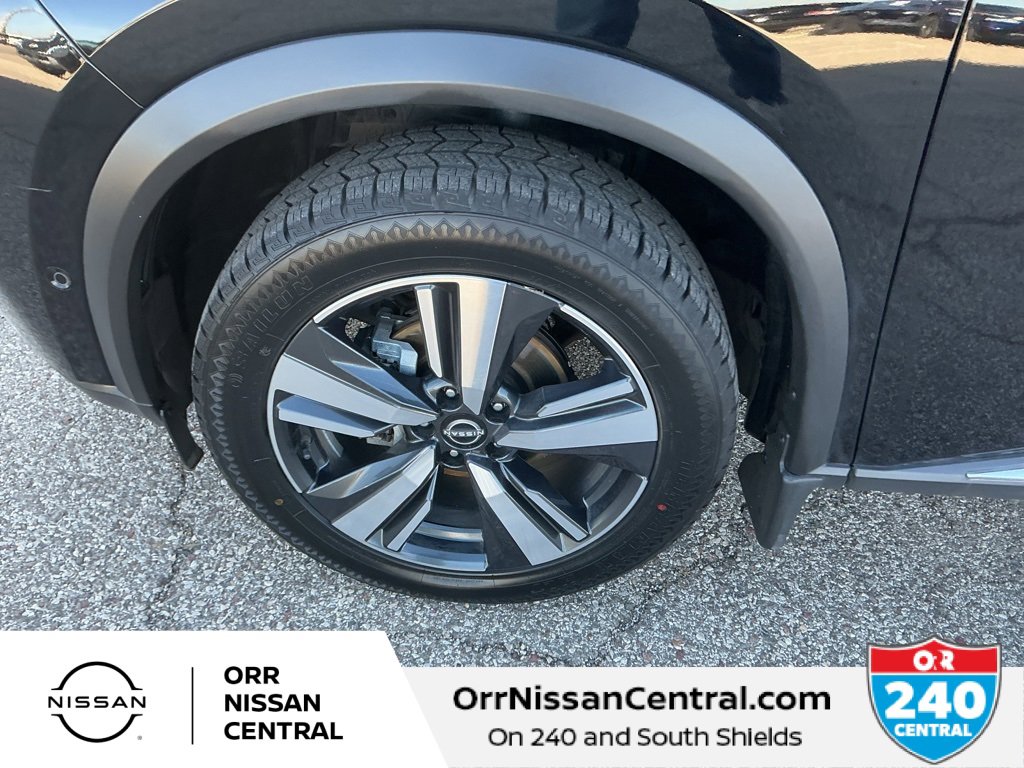 Used 2023 Nissan Rogue Platinum image 9