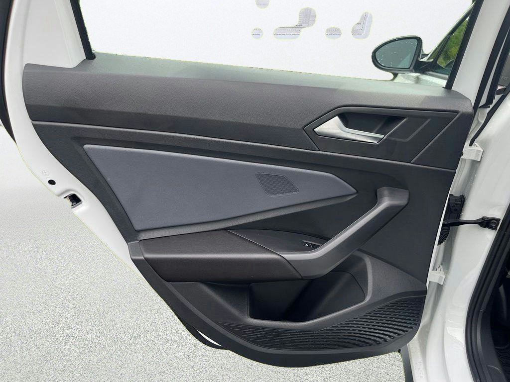 Certified 2025 Volkswagen Jetta GLI Autobahn w/ GLI Black Package FWD image 24