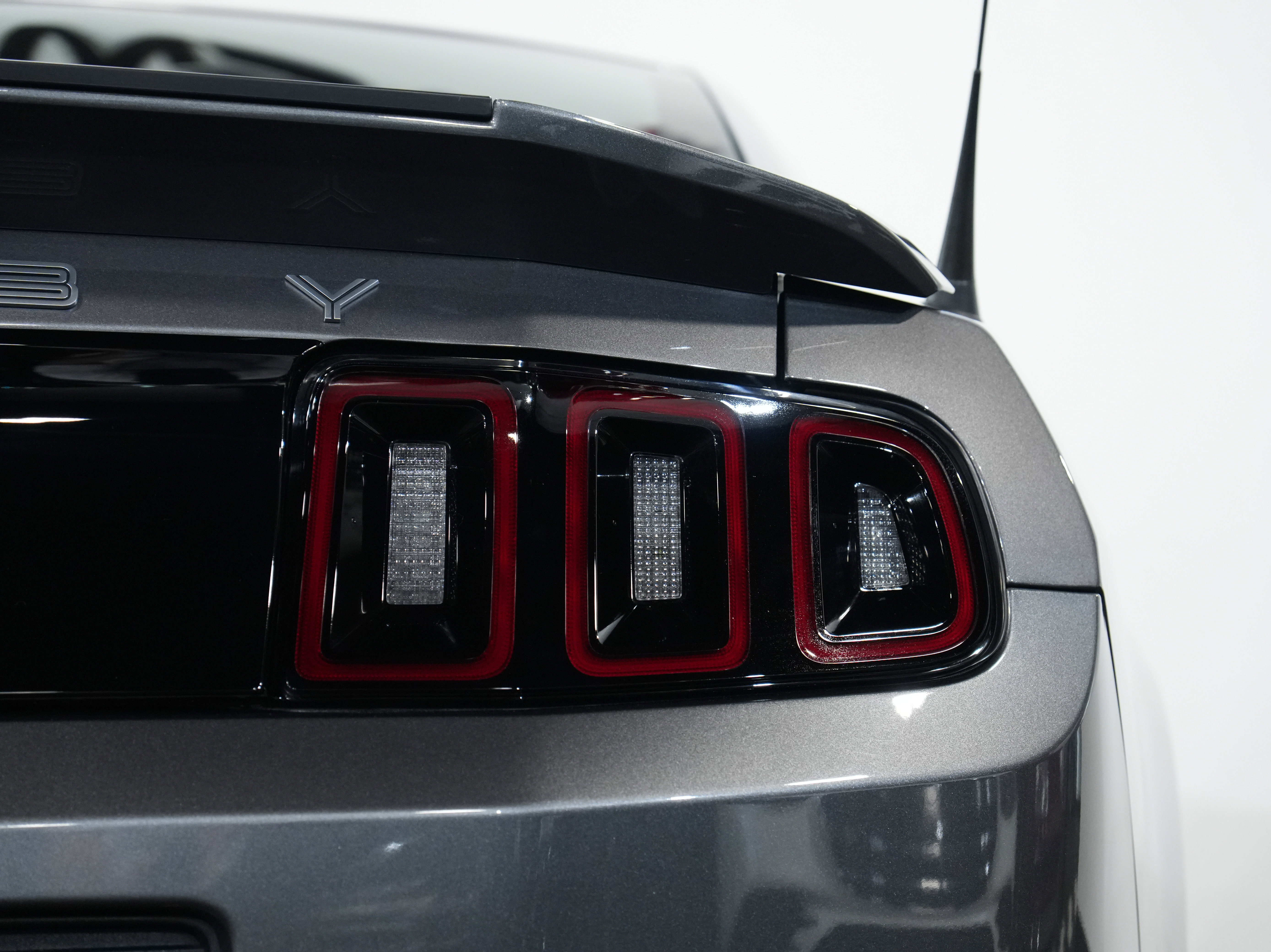 Used 2013 Ford Mustang Shelby GT500 image 16