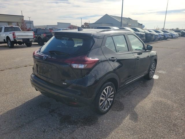 Used 2024 Nissan Kicks SR image 20