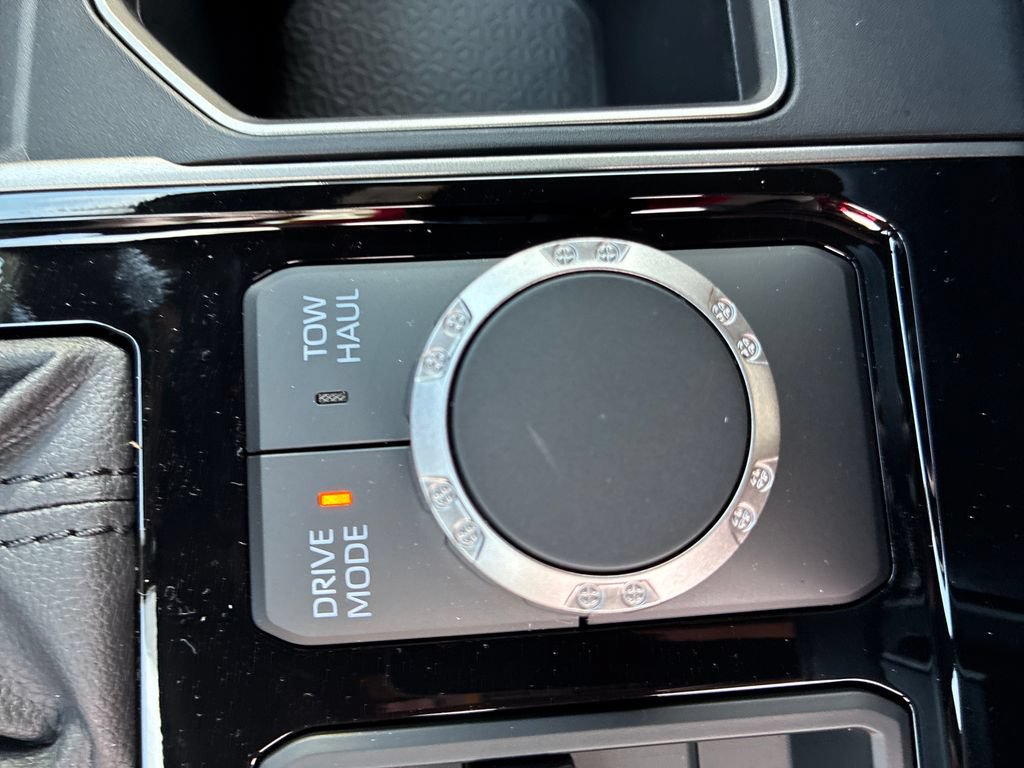 New 2026 Toyota Tundra SR5 AWD/4WD image 39