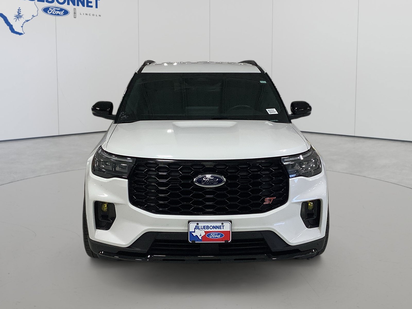 Used 2025 Ford Explorer ST RWD image 2