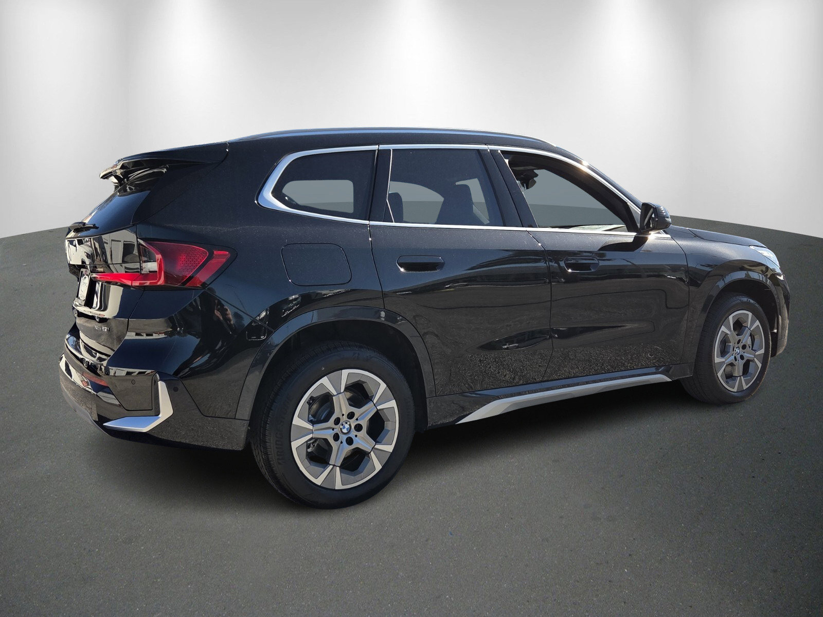 Used 2026 BMW X1 xDrive28i w/ Technology Package image 7