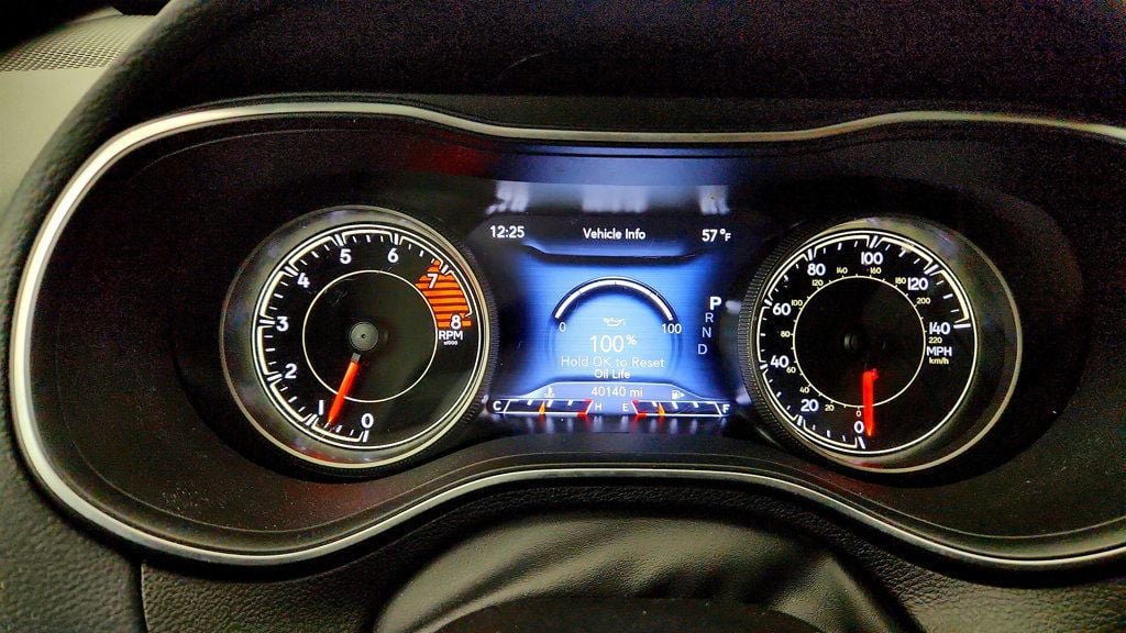 Used 2021 Jeep Cherokee Limited AWD/4WD image 15