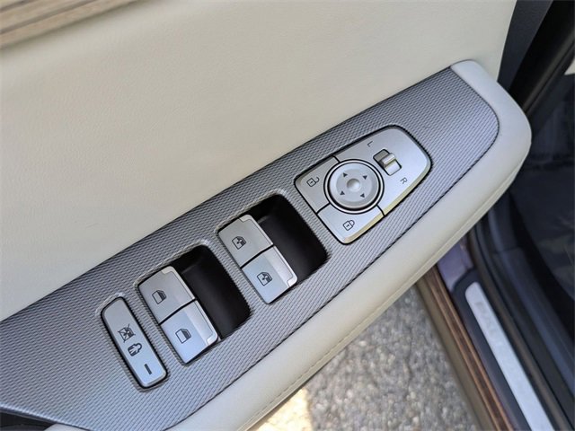 Used 2022 Hyundai Palisade Limited image 11