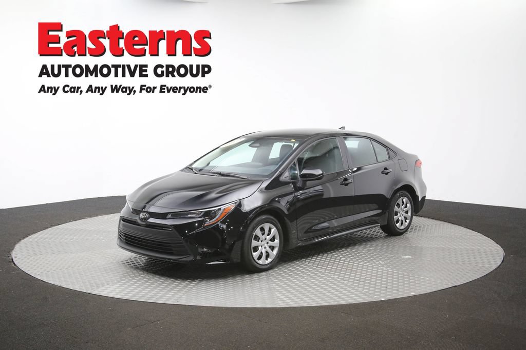Used 2025 Toyota Corolla LE FWD image 57