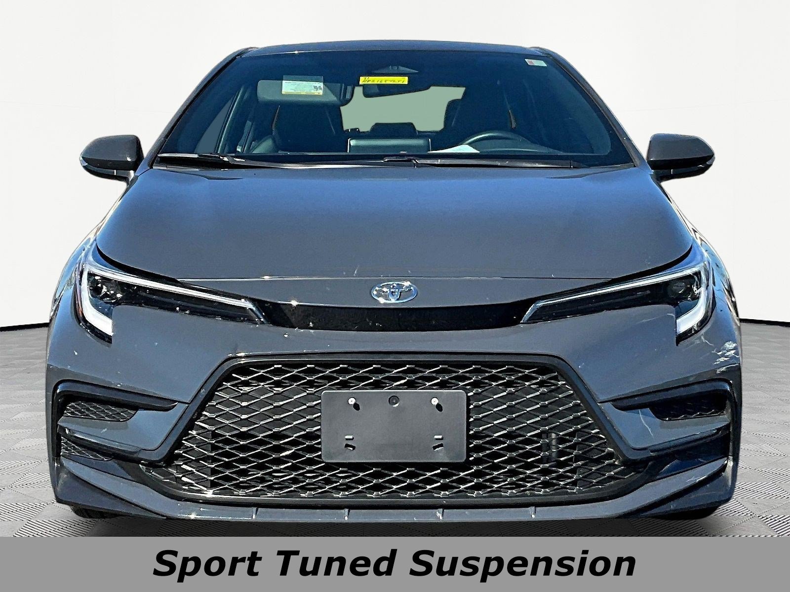 Used 2024 Toyota Corolla XSE FWD image 2