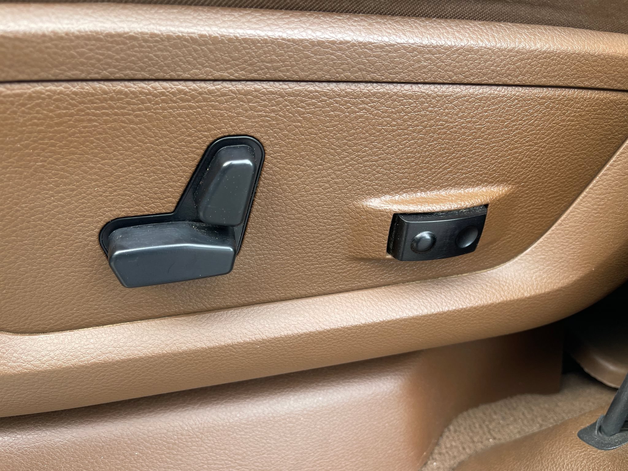 Used 2019 RAM 2500 Limited AWD/4WD image 14