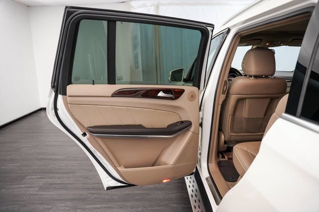 Used 2013 Mercedes-Benz GL 450 4MATIC image 22