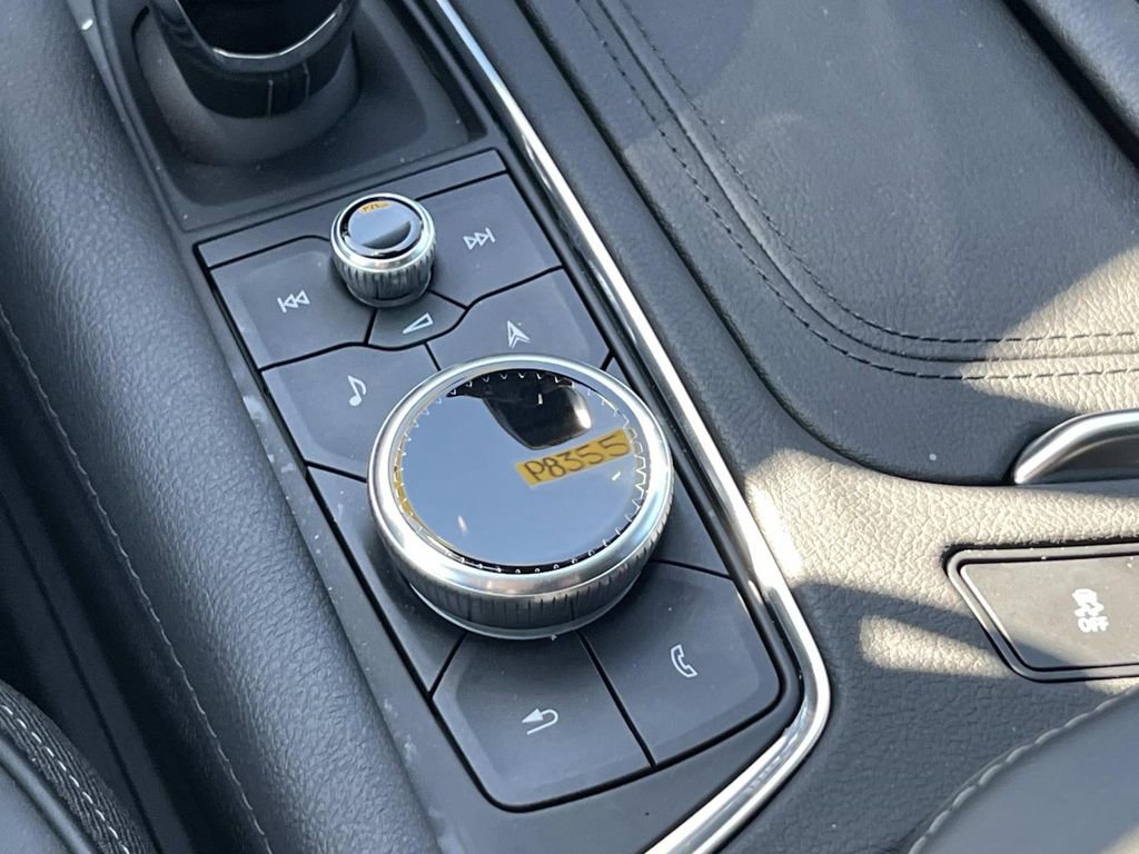 Certified 2025 Cadillac XT6 Sport w/ Platinum Package image 37