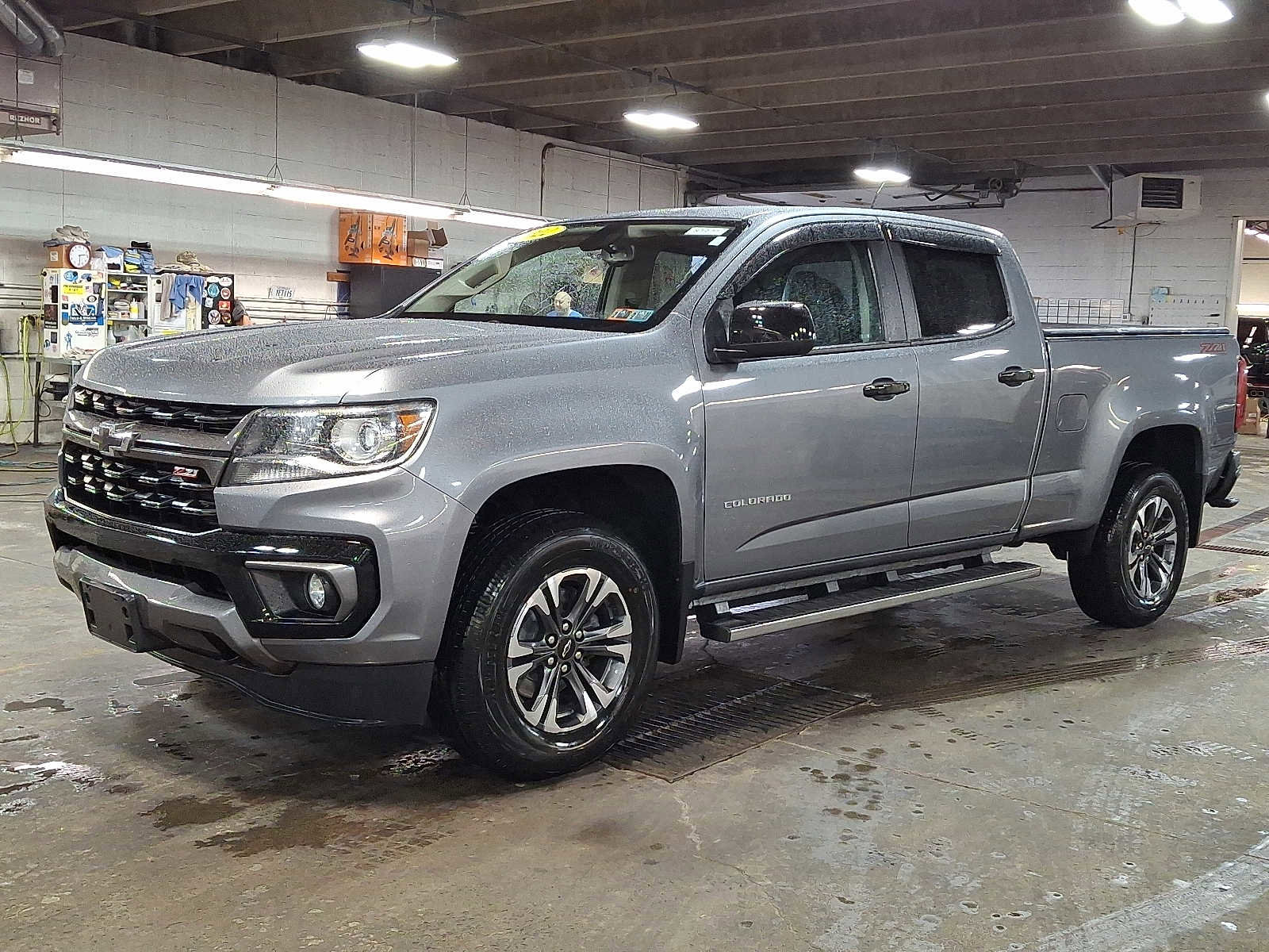 Used 2022 Chevrolet Colorado Z71 w/ Trail Boss Package AWD/4WD image 3