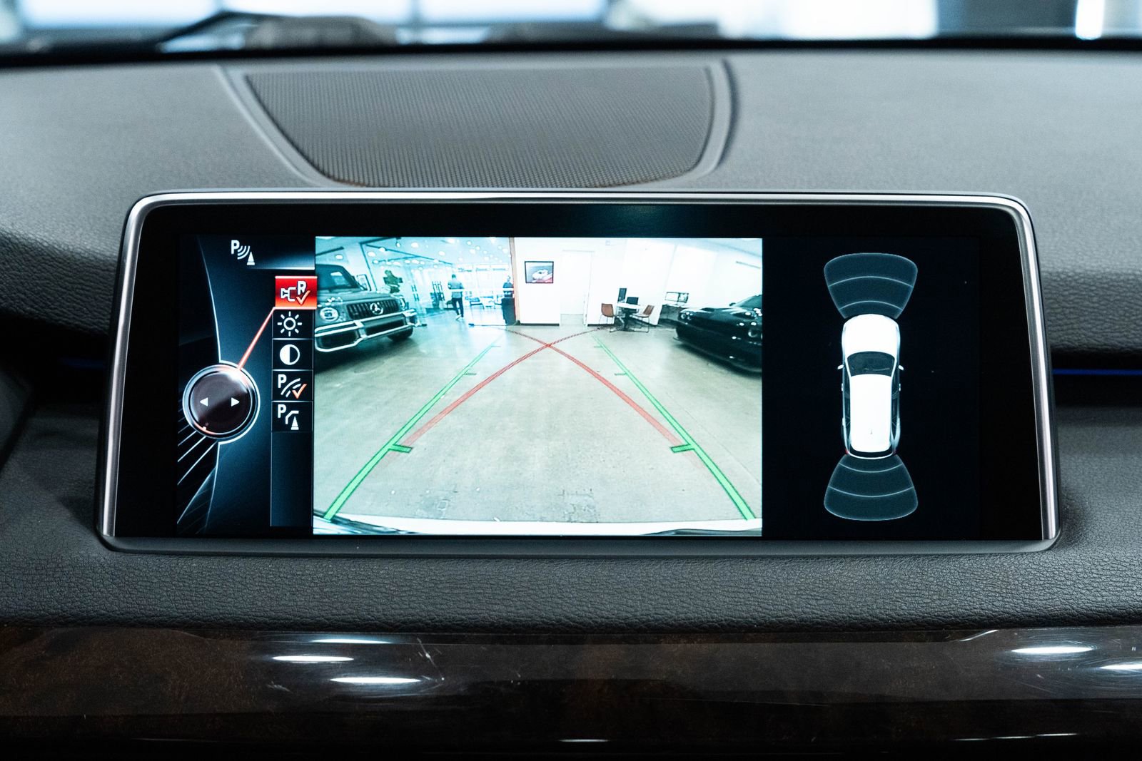 Used 2016 BMW X5 xDrive40e image 13