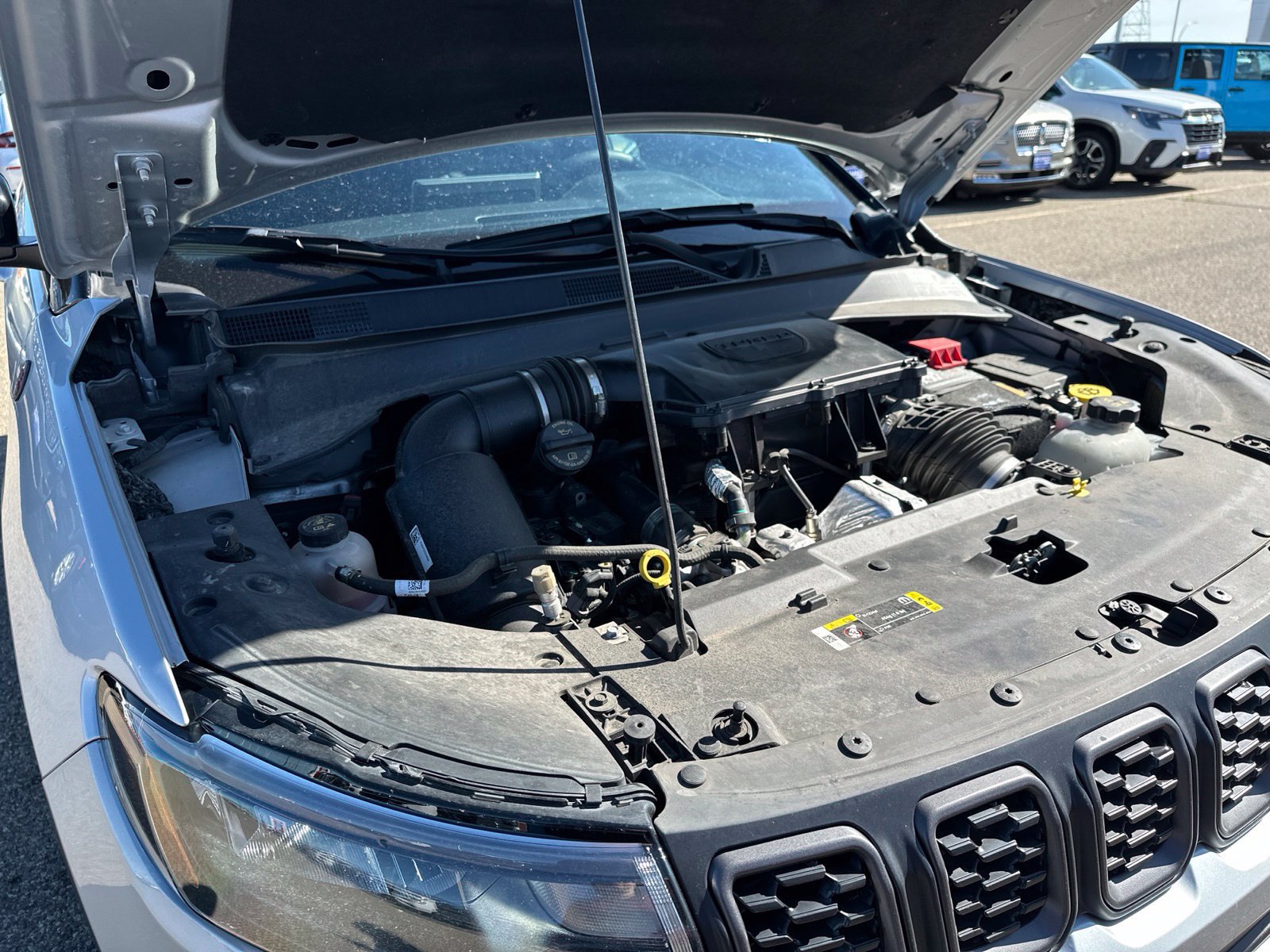 Used 2024 Jeep Compass Trailhawk AWD/4WD image 43