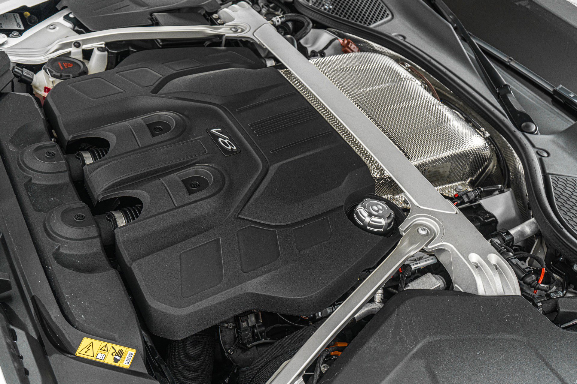 Used 2026 Bentley Flying Spur Plug-In Hybrid image 48