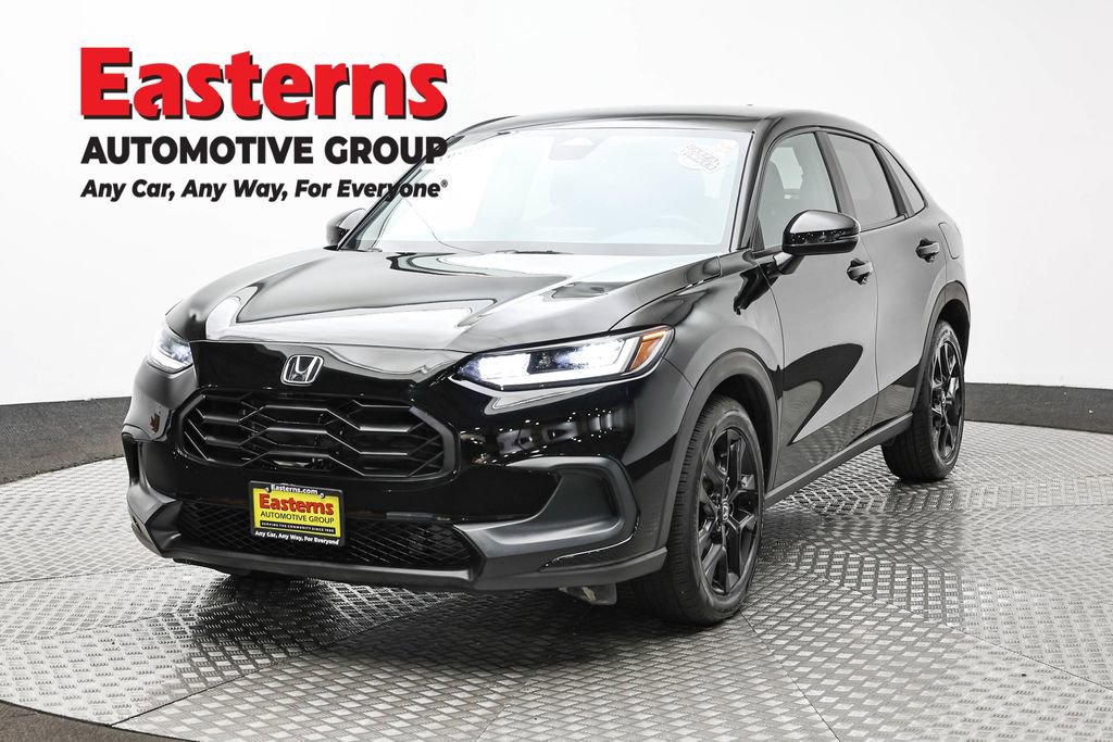 Used 2023 Honda HR-V Sport image 1
