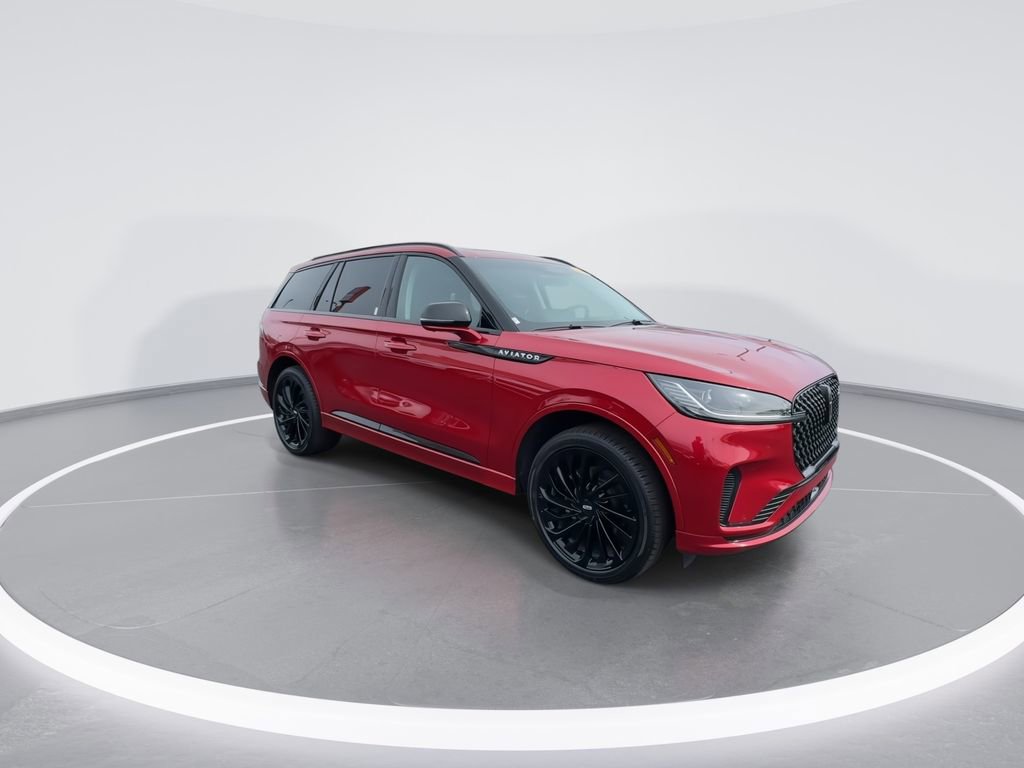Used 2025 Lincoln Aviator Reserve w/ Jet Appearance Package image 2