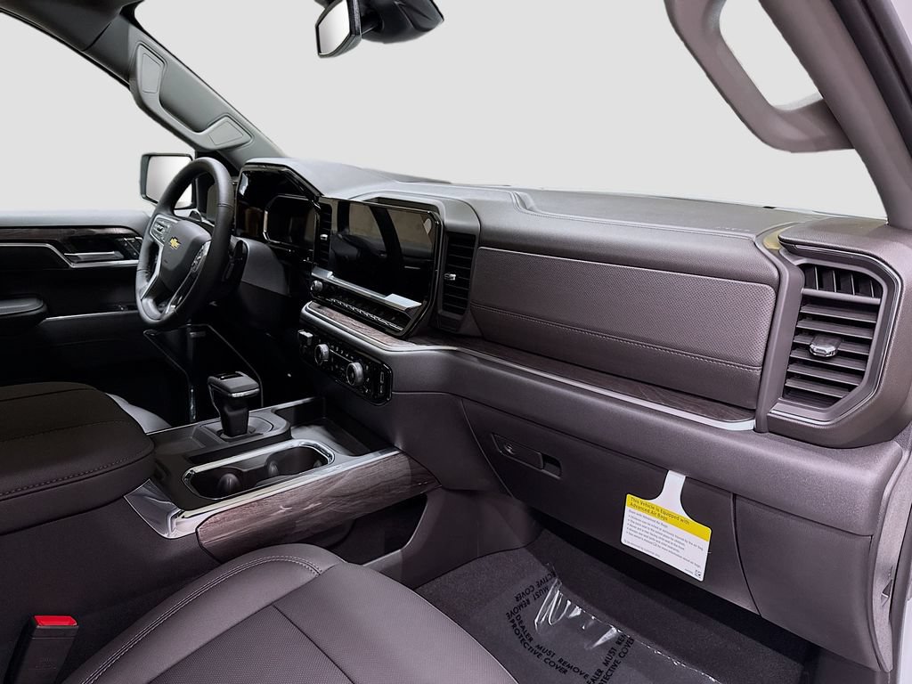 New 2026 Chevrolet Silverado 1500 LTZ w/ LTZ Premium Package AWD/4WD image 31