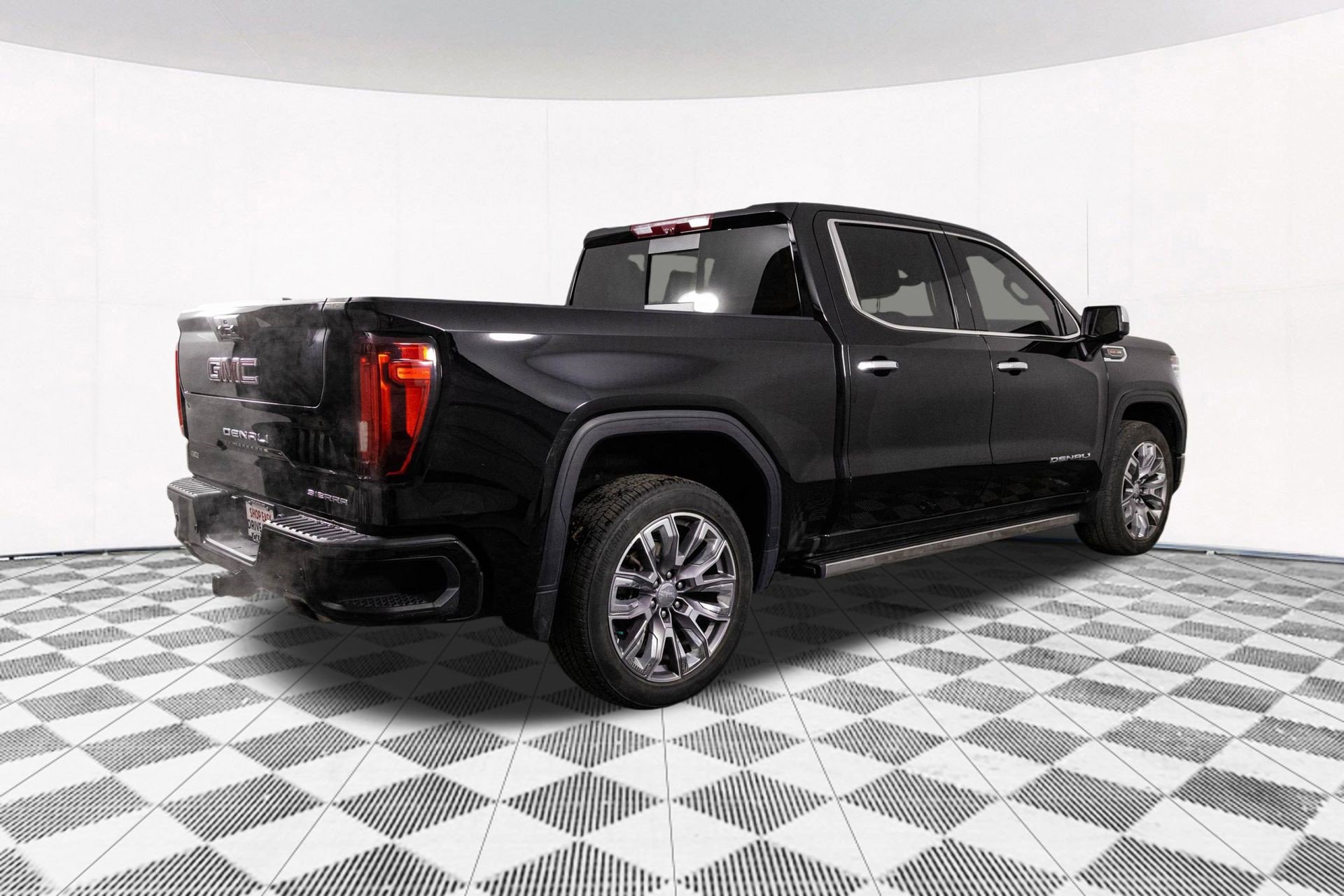 Certified 2023 GMC Sierra 1500 Denali w/ Denali Reserve Package image 16
