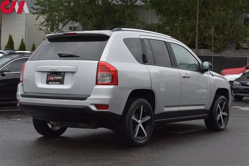 Used 2012 Jeep Compass Sport FWD image 5