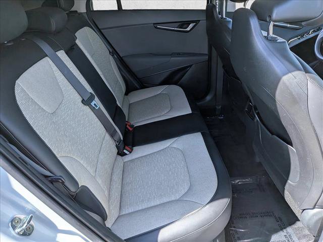Used 2023 Kia Niro SX Touring FWD image 28