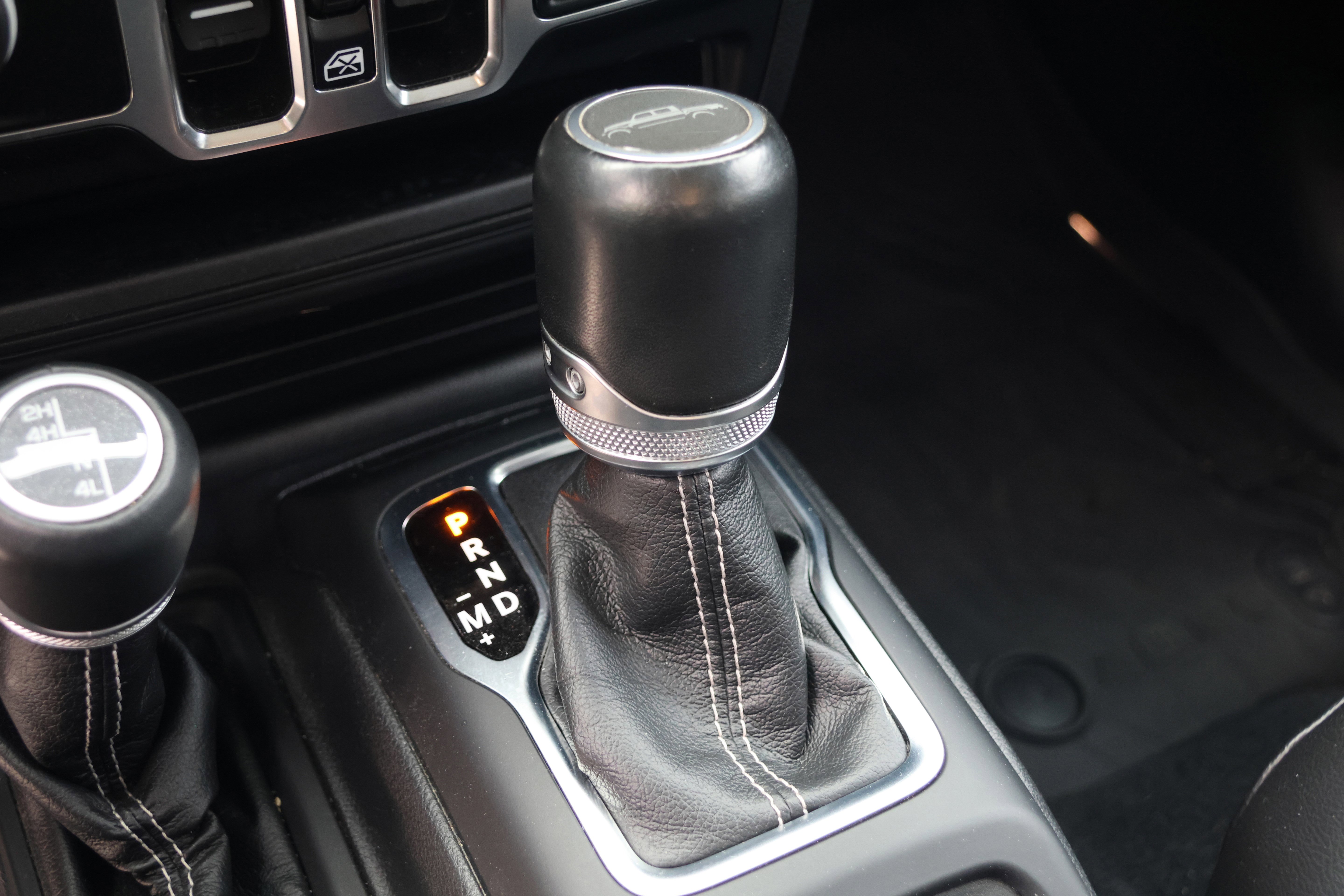 Used 2021 Jeep Gladiator Overland w/ Popular Equipment Package AWD/4WD image 27