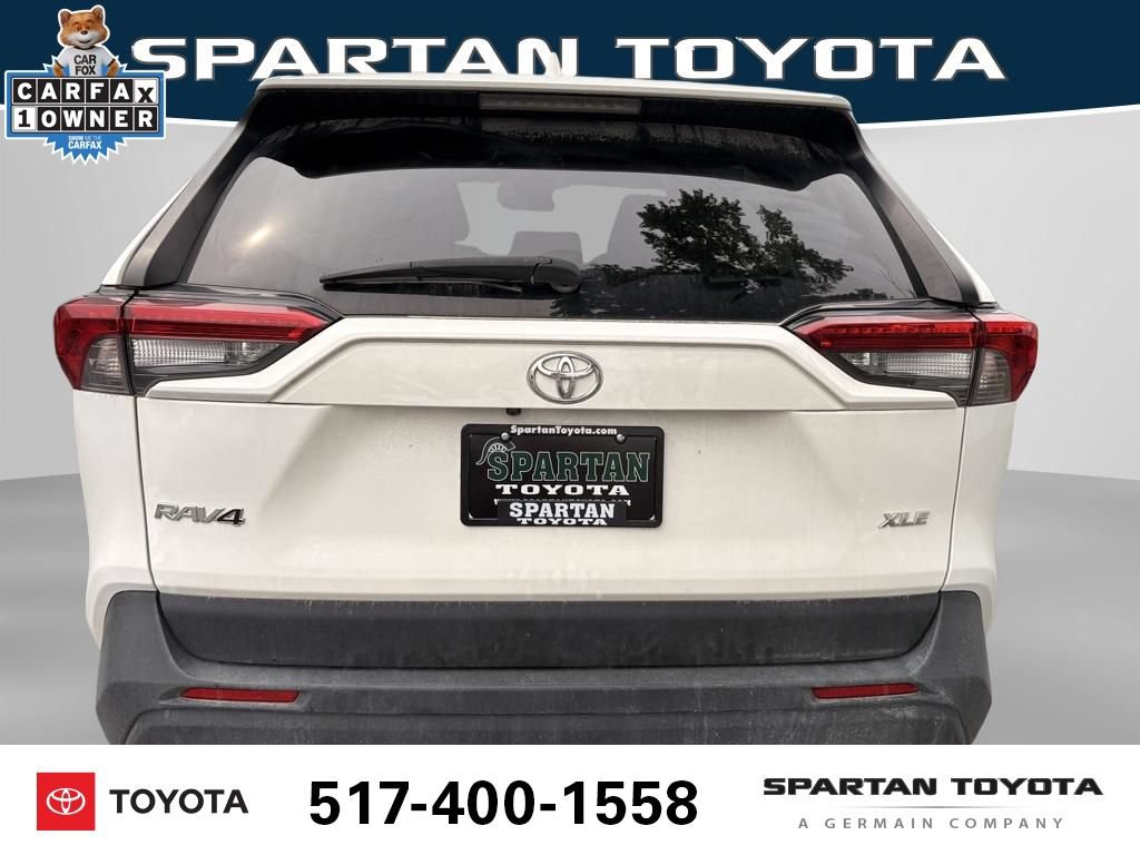 Used 2024 Toyota RAV4 XLE FWD image 5