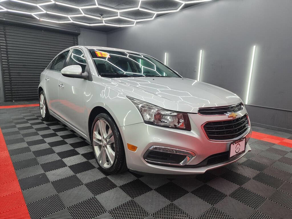 Used 2015 Chevrolet Cruze LTZ image 3
