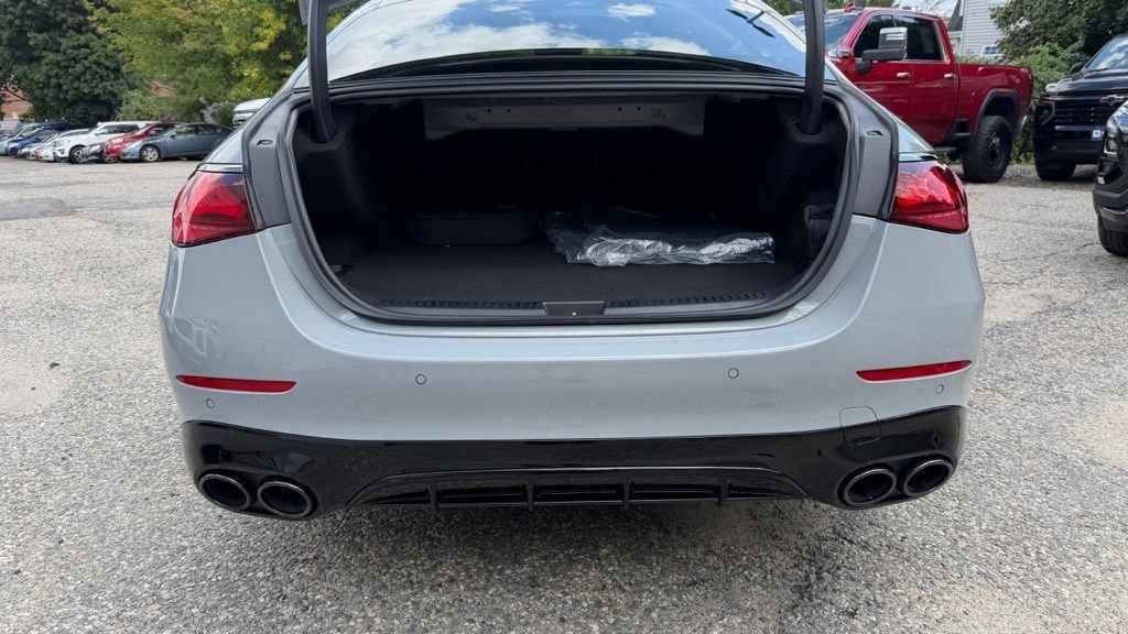 Used 2026 Mercedes-Benz E 53 AMG e 4MATIC Sedan image 5