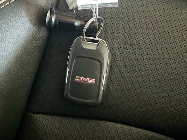 Used 2022 GMC Terrain AT4 w/ Infotainment Package II image 33