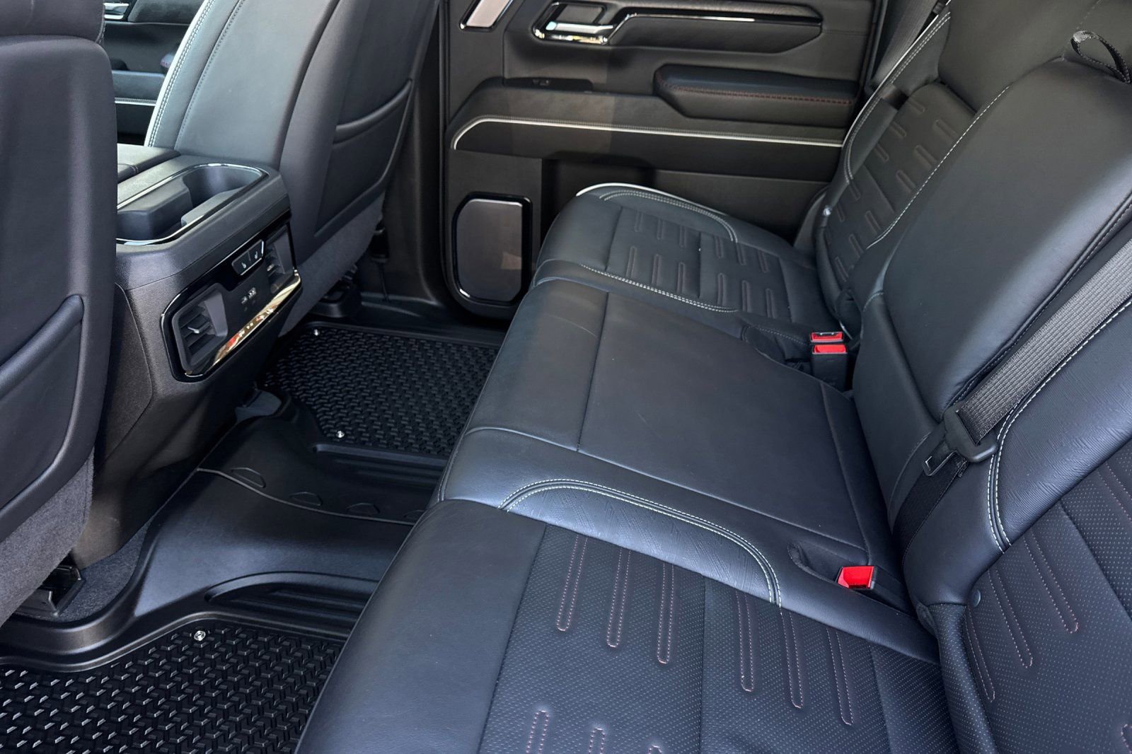 Certified 2025 GMC Sierra 2500 AT4X image 13