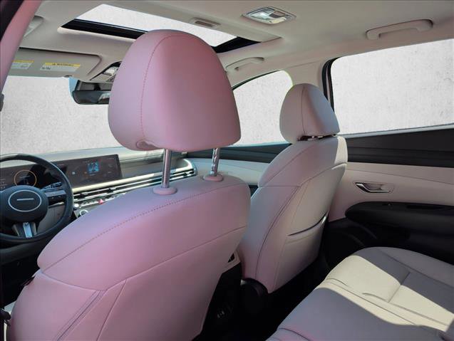 Used 2025 Hyundai Tucson SEL FWD image 16