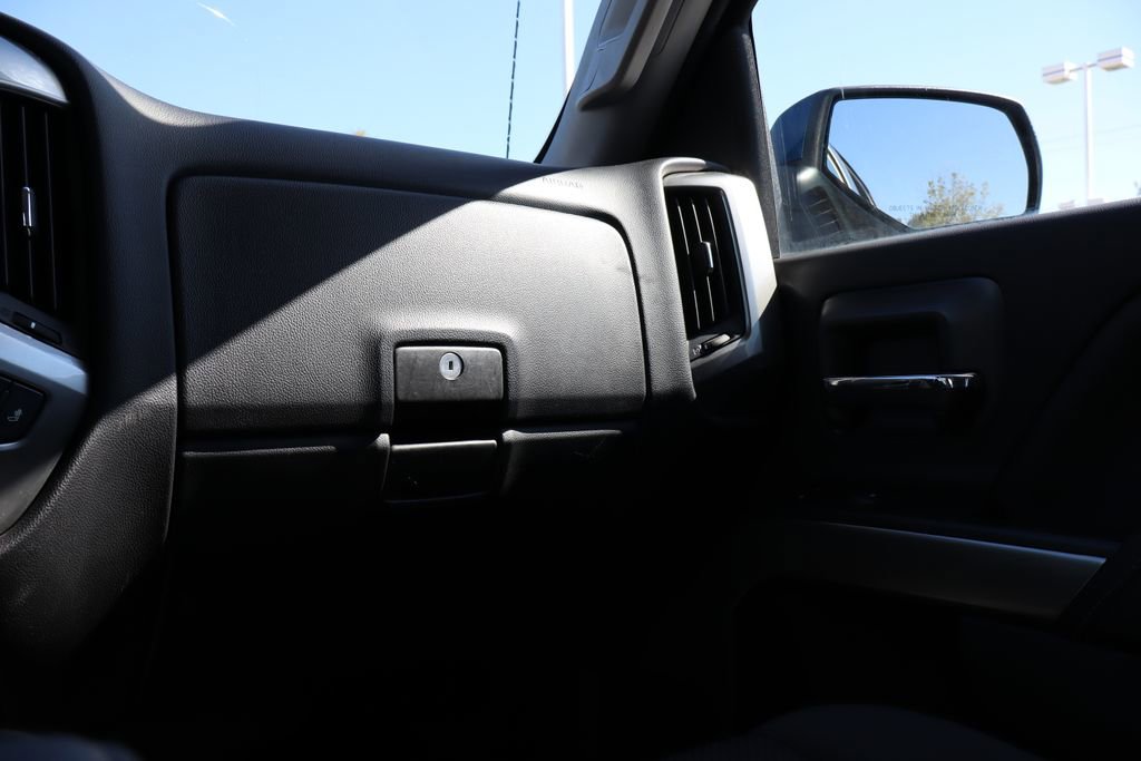 Used 2018 Chevrolet Silverado 1500 LT w/ All Star Edition image 44