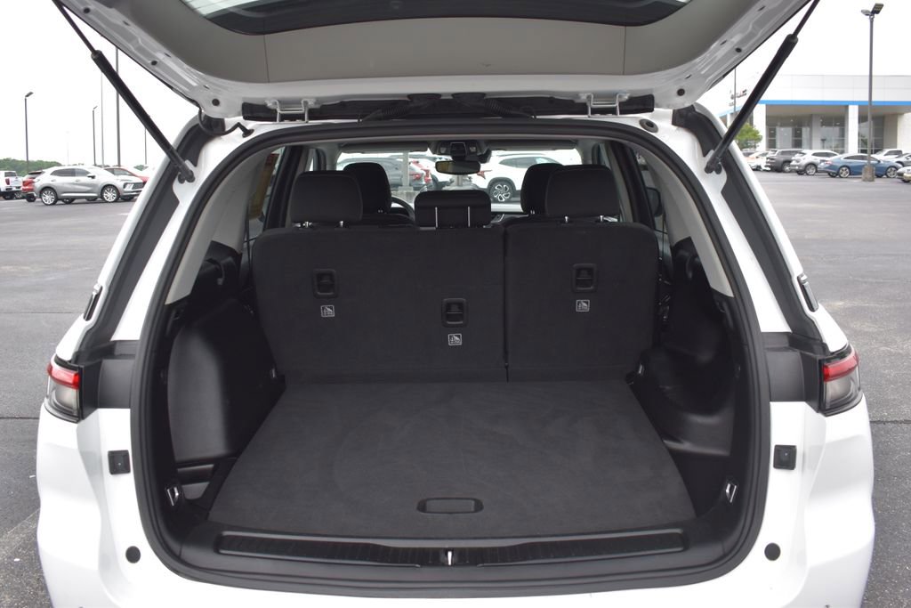 Used 2024 Jeep Grand Cherokee Laredo RWD image 10