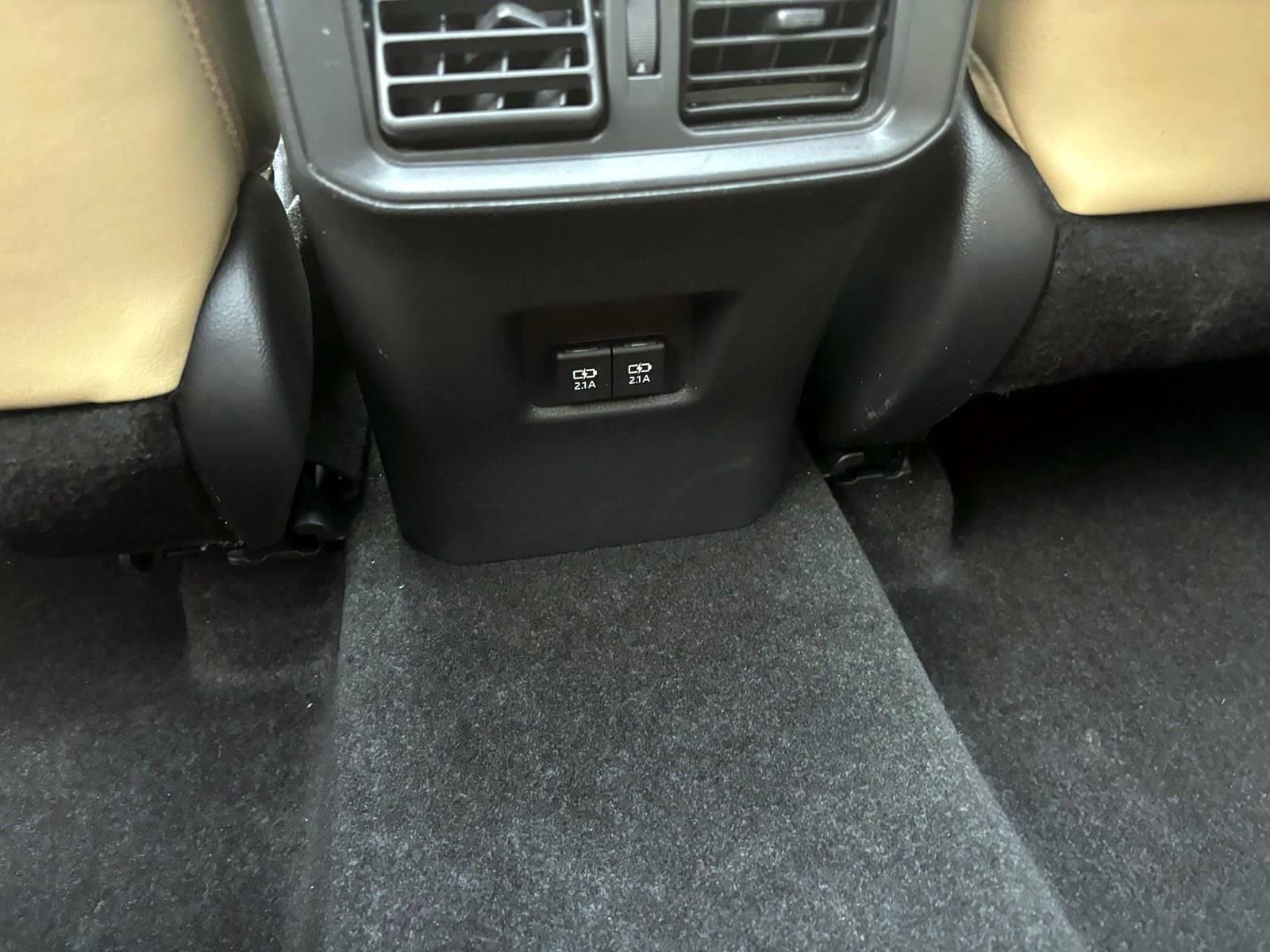 Used 2019 Toyota RAV4 Limited w/ Advanced Technology Package image 33