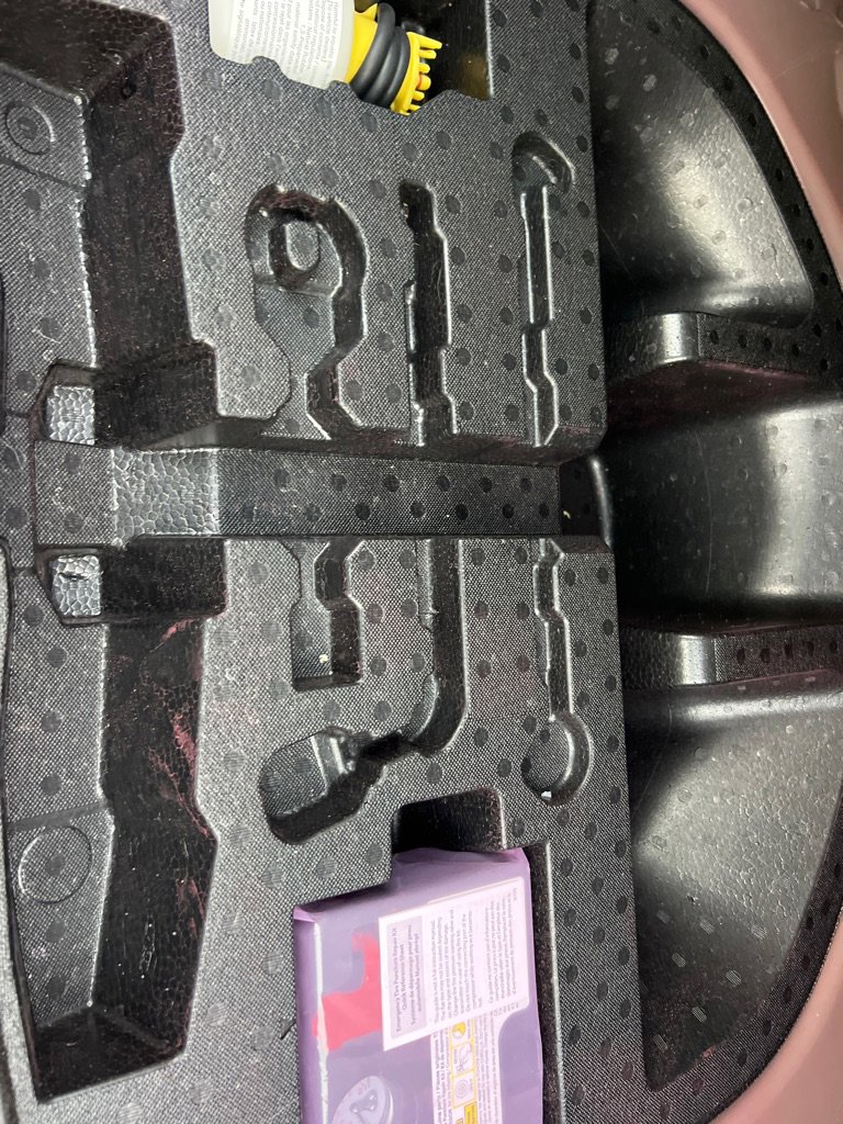 Used 2022 Toyota Corolla LE image 21