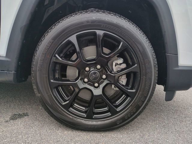 New 2026 Jeep Compass Latitude image 11