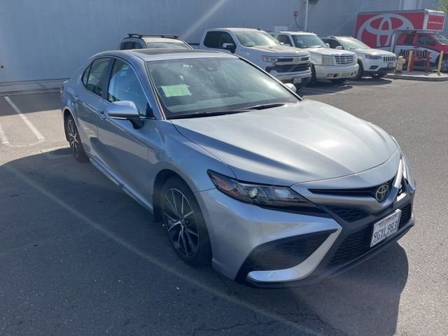 Used 2023 Toyota Camry SE w/ Audio Upgrade Package image 3