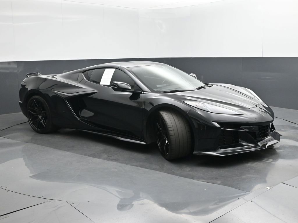 Used 2023 Chevrolet Corvette Z06 w/ Engine Appearance Package RWD image 7