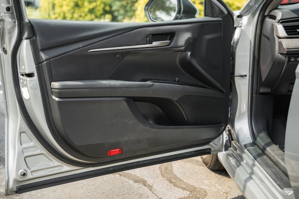 Used 2025 Toyota Camry LE FWD image 36