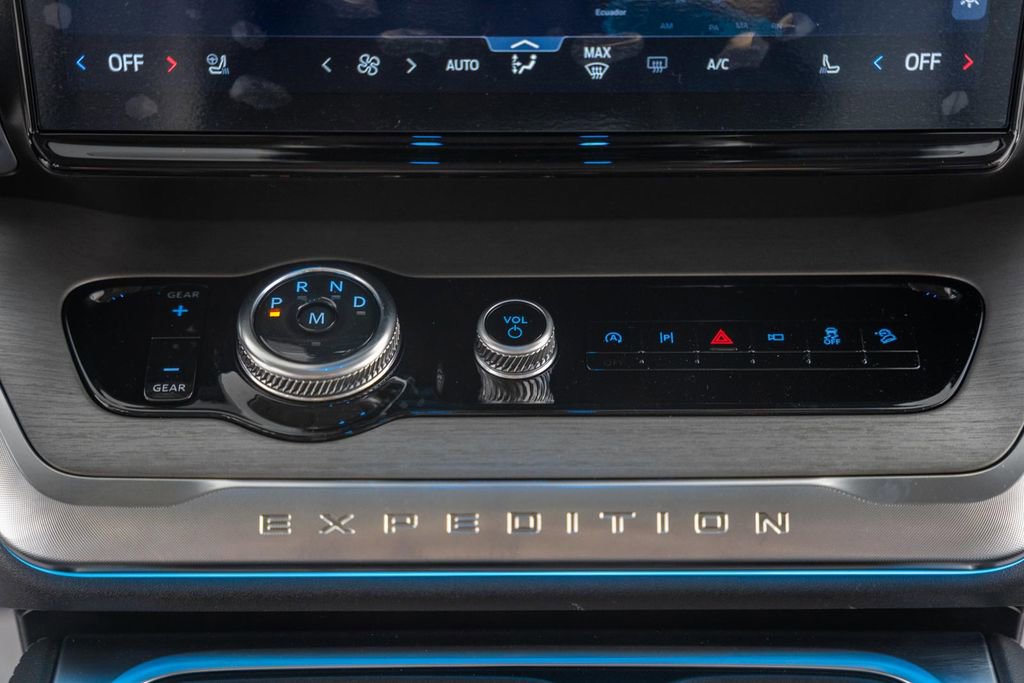 New 2026 Ford Expedition Platinum w/ Driver's Package AWD/4WD image 28