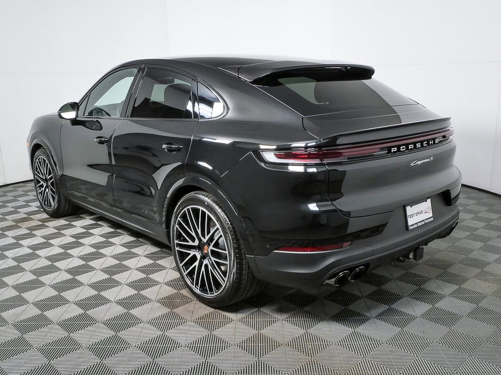 New 2026 Porsche Cayenne S image 3