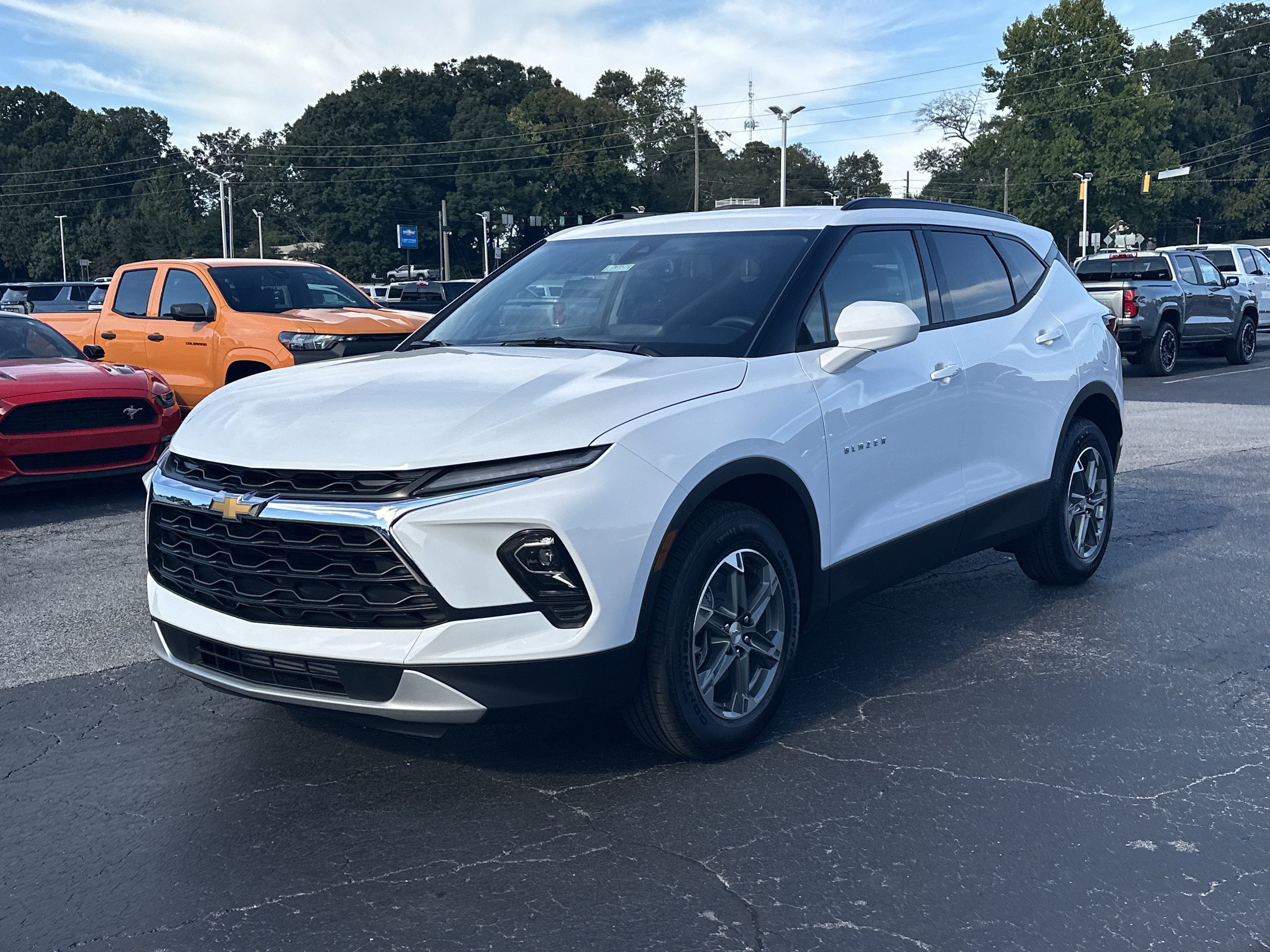 New 2026 Chevrolet Blazer LT w/ Convenience Package FWD image 5